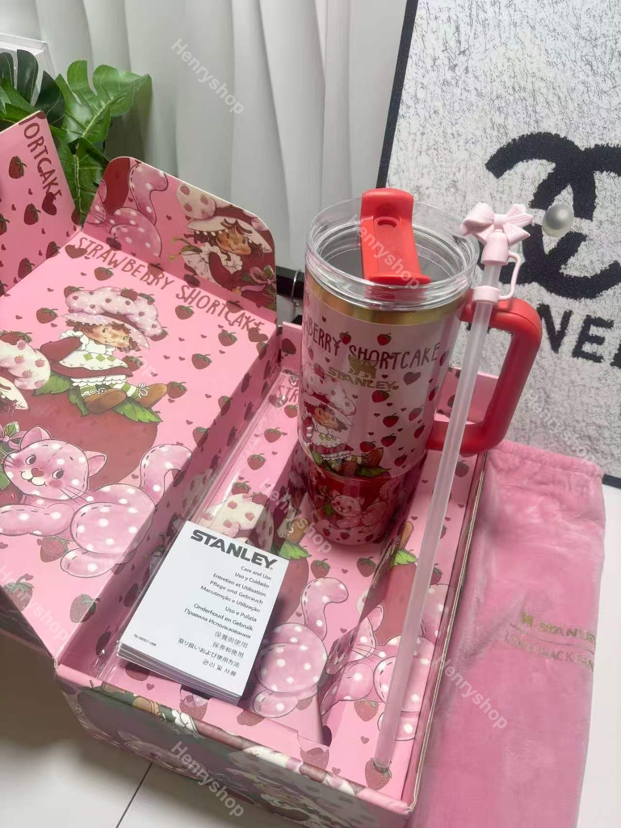 Strawberry Shortcake Designer 40oz Cup, Laser Engraved Gift Box with Straw Topper